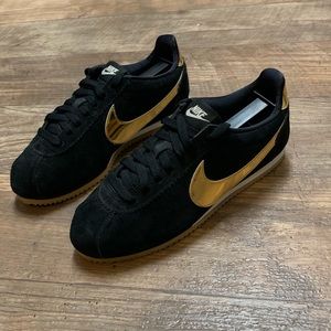 Women’s Nike Classic Cortez “Metallic Gold” DS